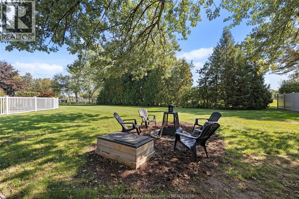 3926 Roseland Drive West Property Photo 6
