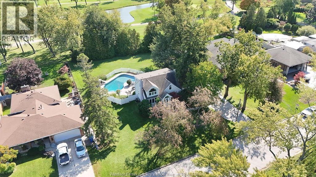 3926 Roseland Drive West Property Photo 11