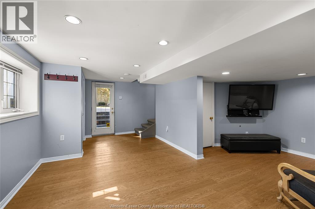 3926 Roseland Drive West Property Photo 29