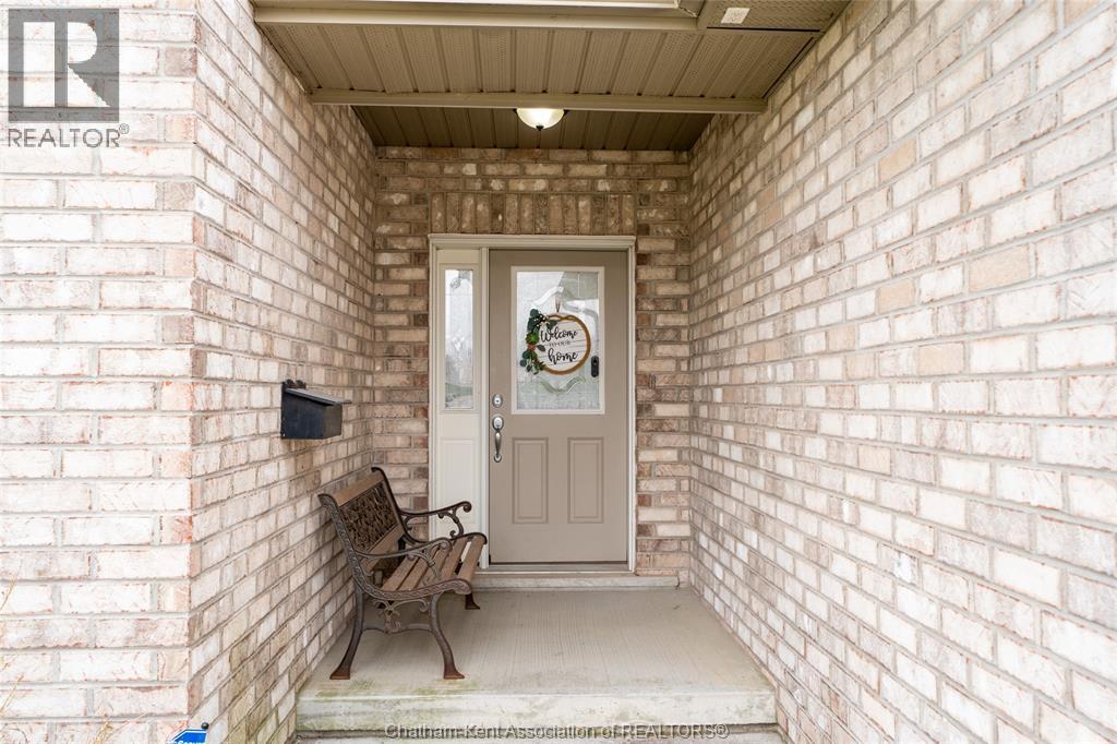 30 St Michael Avenue Property Photo 4