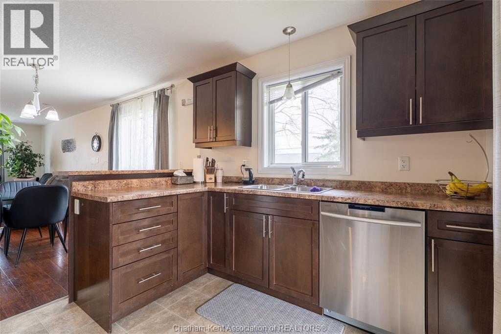 30 St Michael Avenue Property Photo 13