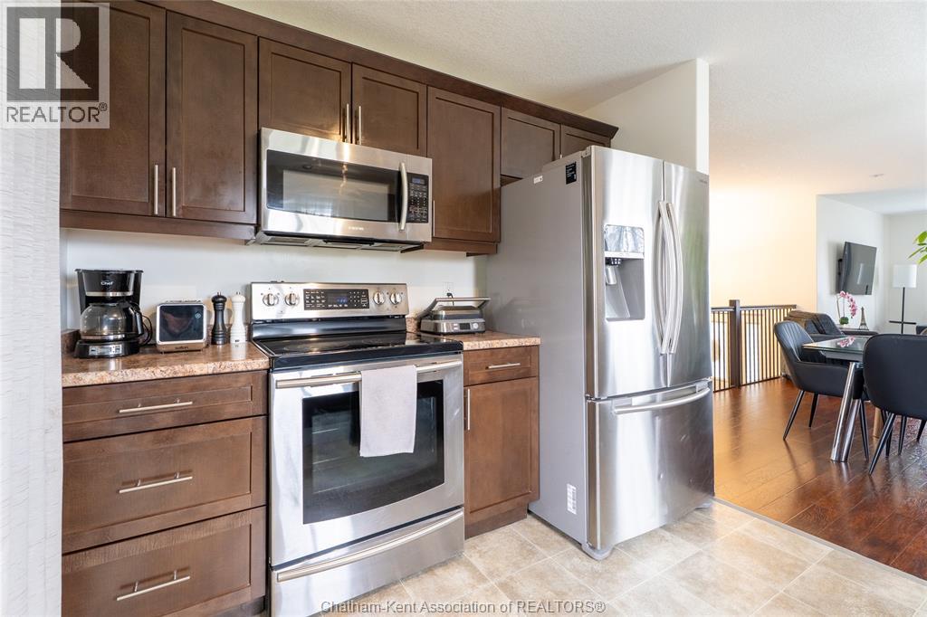 30 St Michael Avenue Property Photo 14