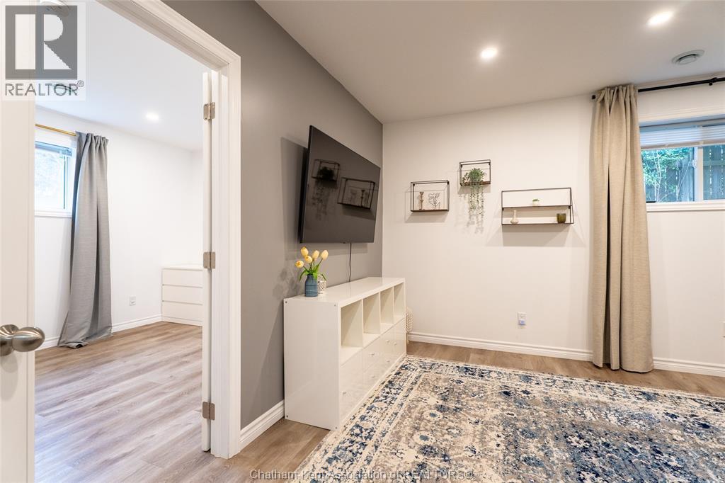 30 St Michael Avenue Property Photo 33