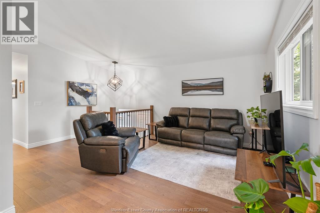 855 Lawndale Avenue Property Photo 10
