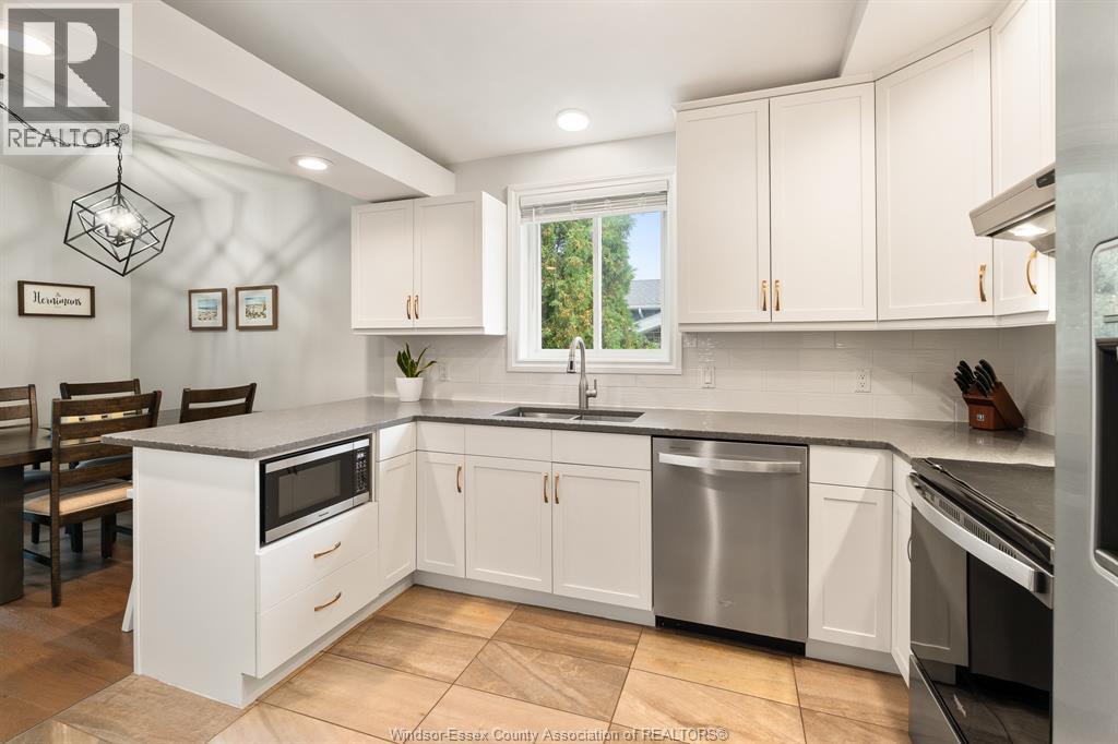 855 Lawndale Avenue Property Photo 16
