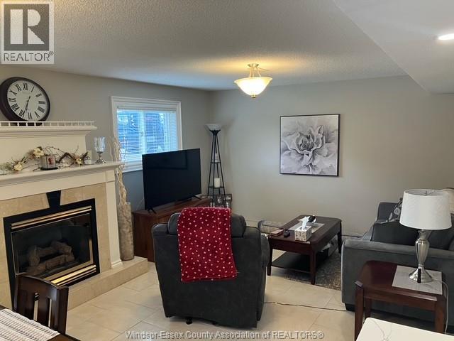 46 Indiana Place Property Photo 3