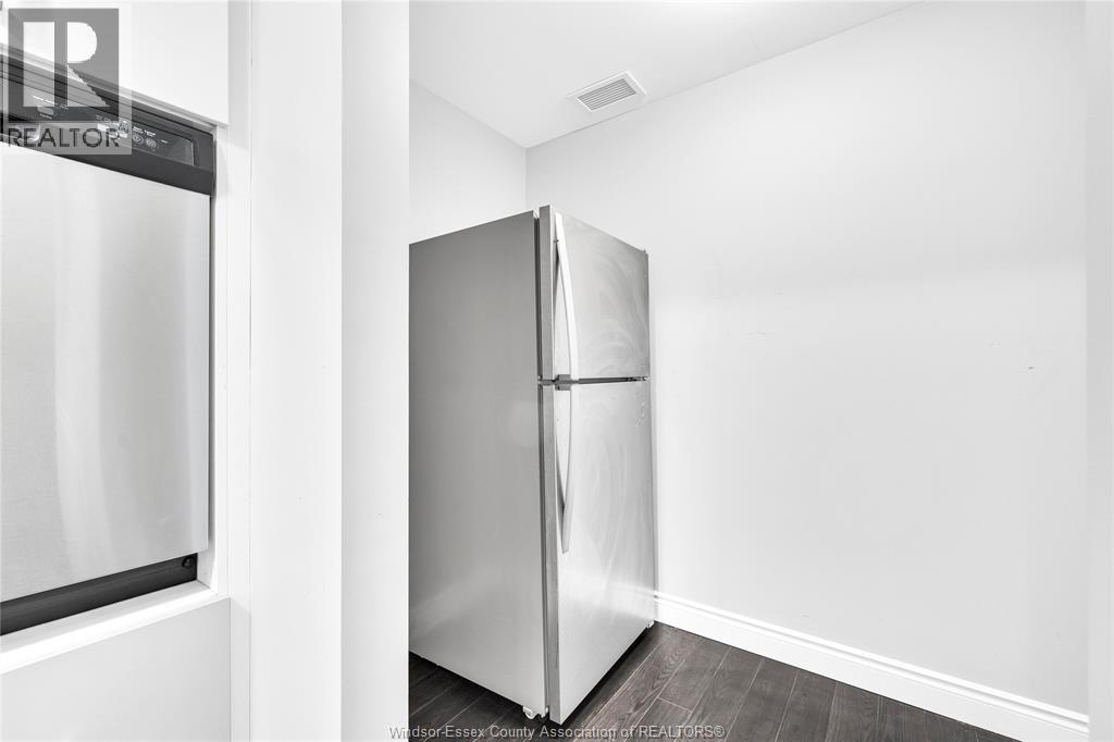 8475 Wyandotte Street East Unit# 410 Property Photo 12