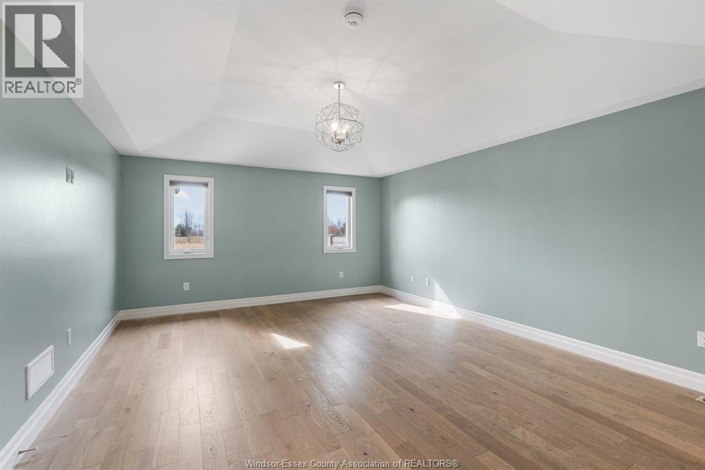66 York Boulevard Property Photo 23