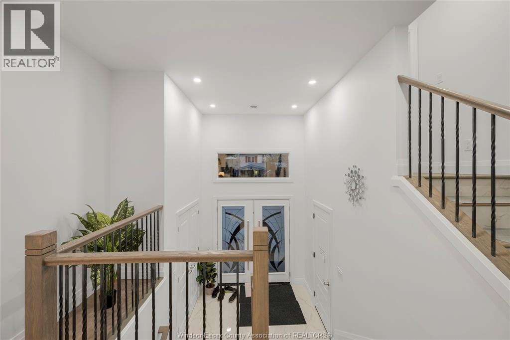 665 Alexandrine Street Property Photo 5