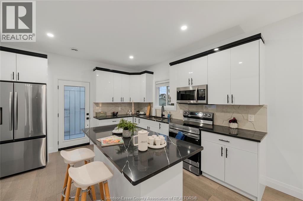 665 Alexandrine Street Property Photo 9