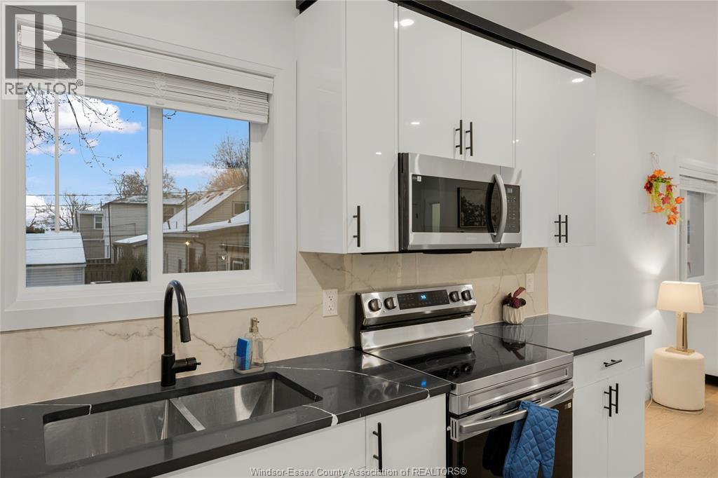 665 Alexandrine Street Property Photo 11