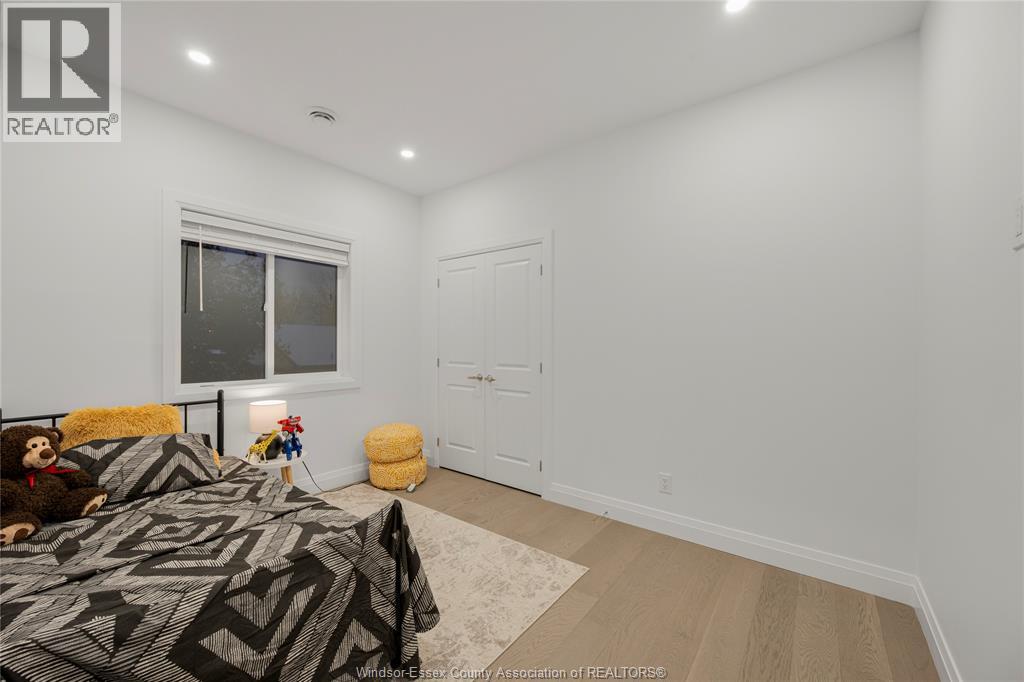 665 Alexandrine Street Property Photo 19