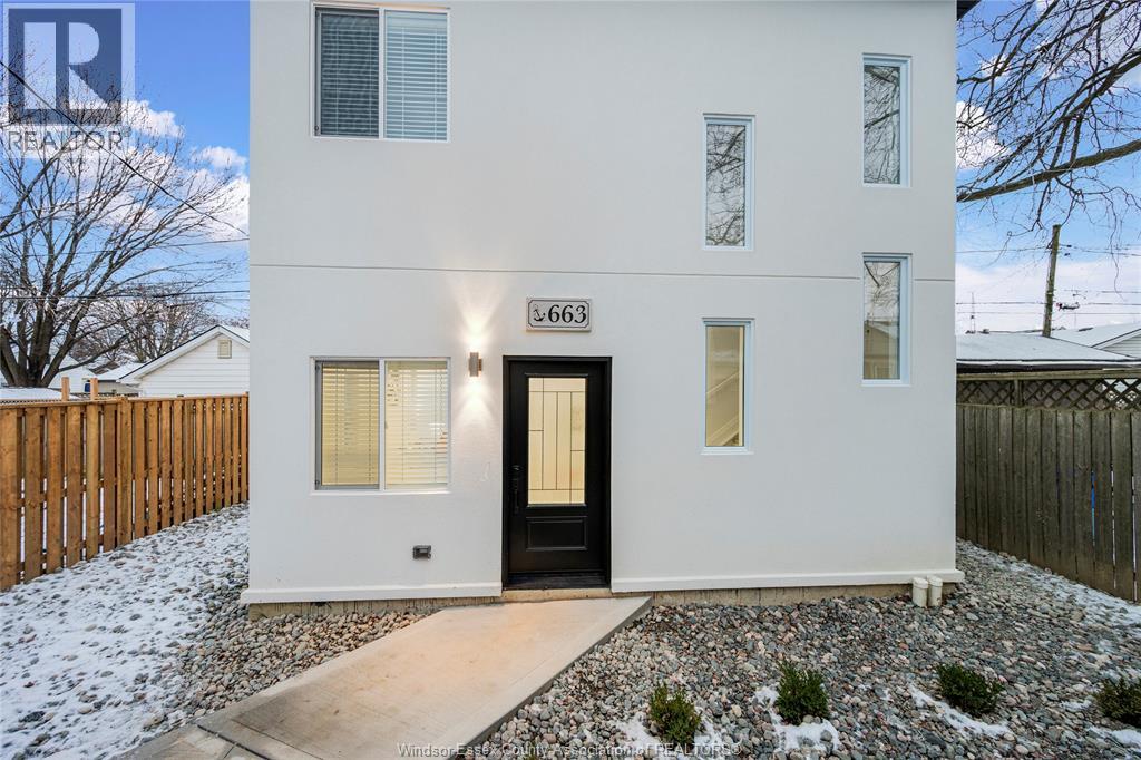 665 Alexandrine Street Property Photo 31