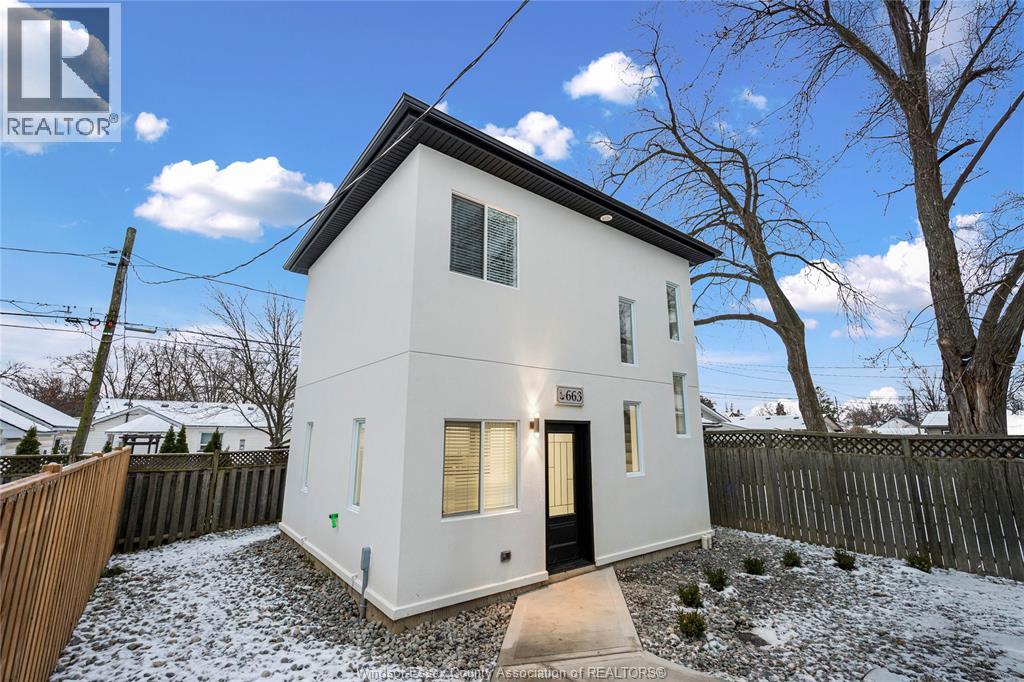 665 Alexandrine Street Property Photo 32