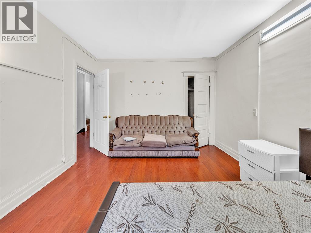 780 Dougall Property Photo 17