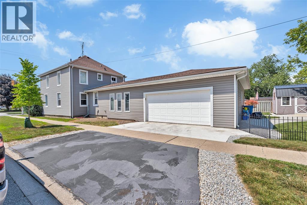 858 Lesperance Property Photo 12