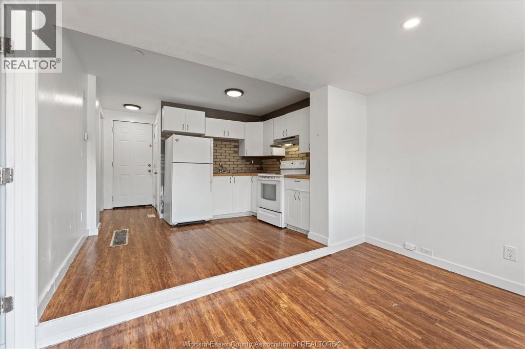 1320 Goyeau Property Photo 3