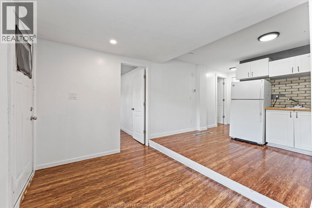 1320 Goyeau Property Photo 5