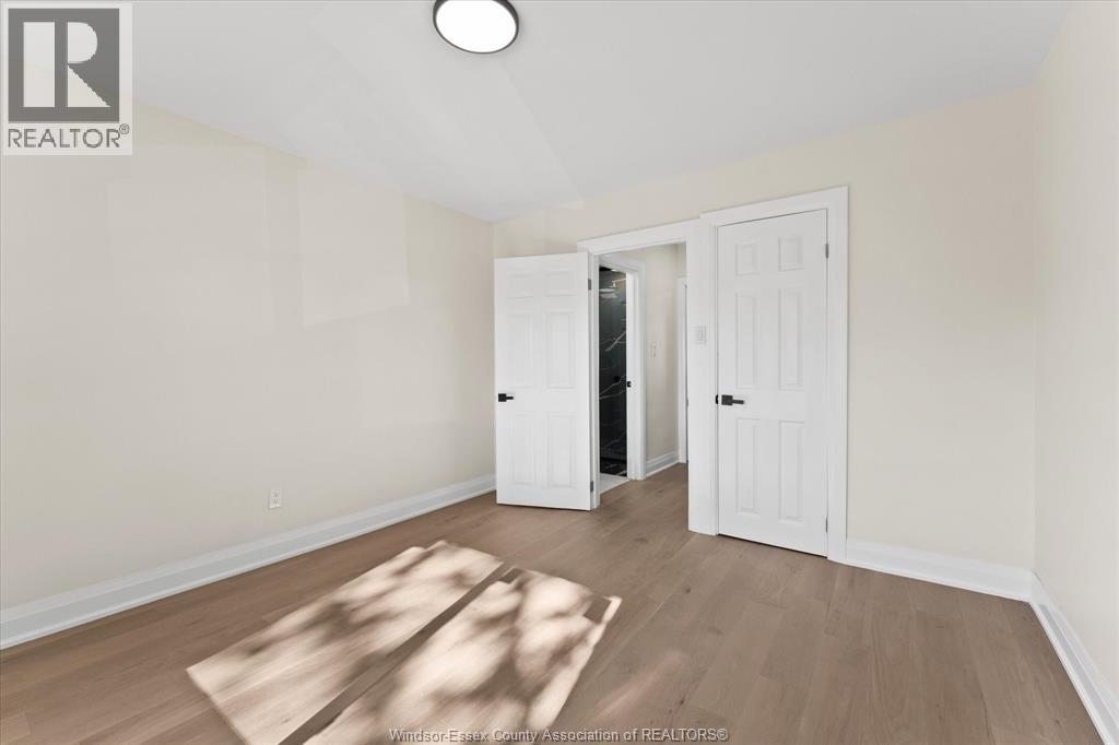 930 Elsmere Property Photo 19