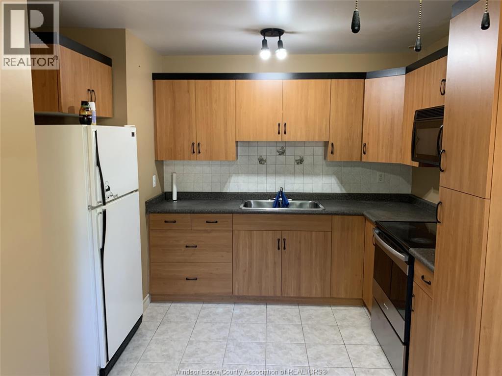9394 Esplanade Drive Unit# 3 Property Photo 2