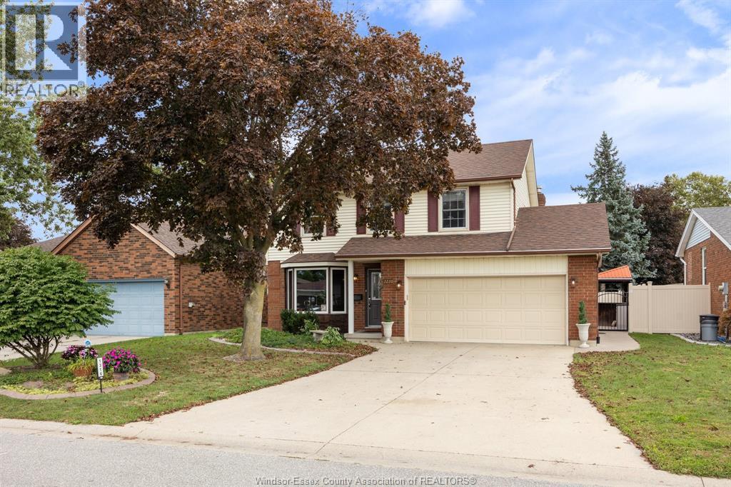 1316 CARRIAGE LANE Property Photo 1