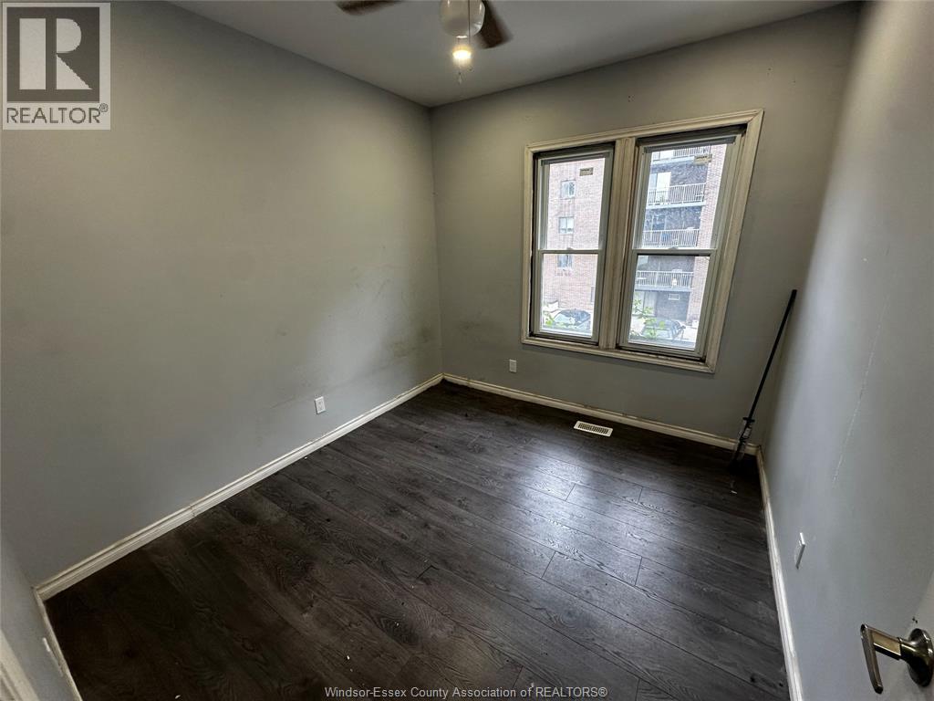 3114 Peter Street Property Photo 7