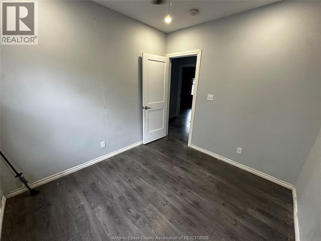 3114 Peter Street Property Photo 8