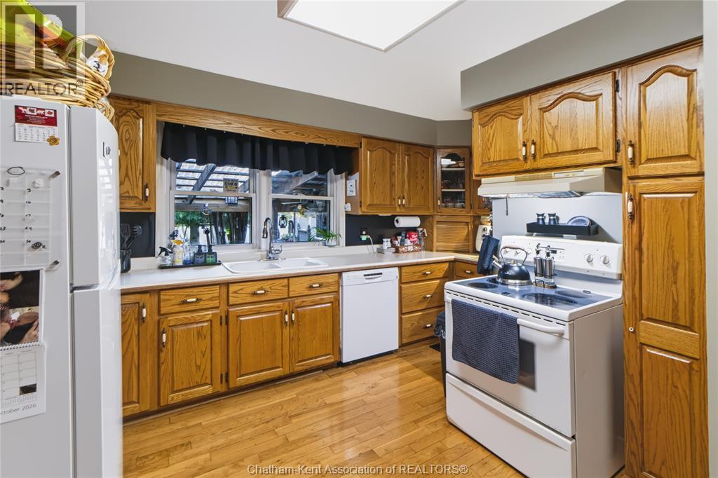 16 Indian Creek Road West Property Photo 4