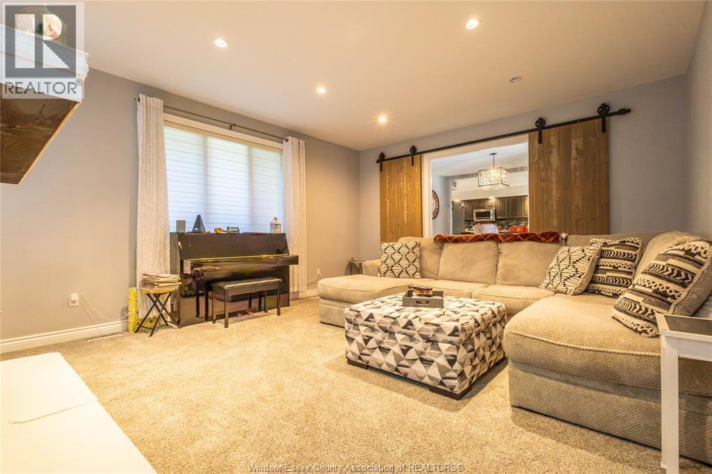 1709 Division Road Property Photo 4