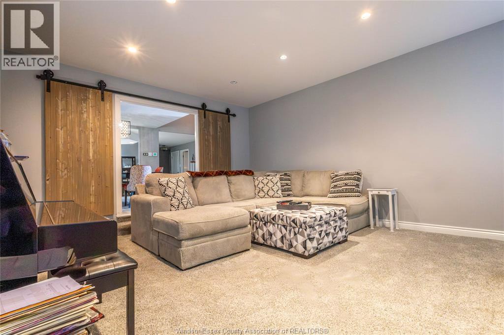 1709 Division Road Property Photo 5