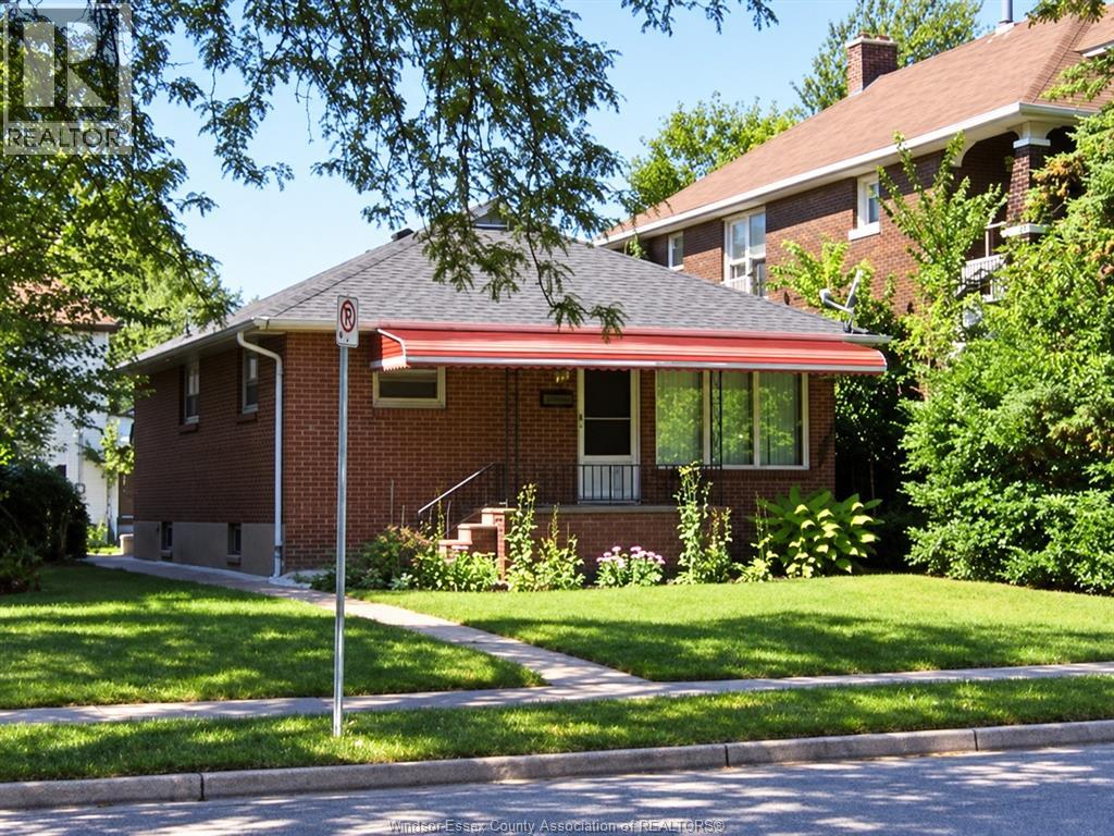 787 Campbell Unit# Room 1 Property Photo 1