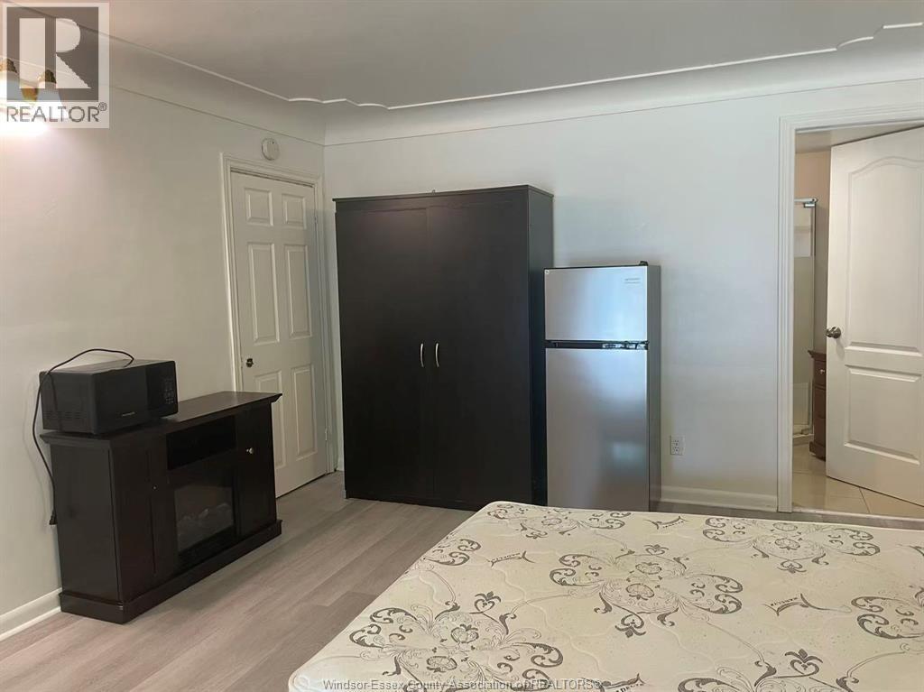 787 Campbell Unit# Room 1 Property Photo 3