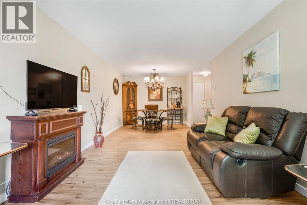 150 PARK AVENUE East Unit# 211 Property Photo 1