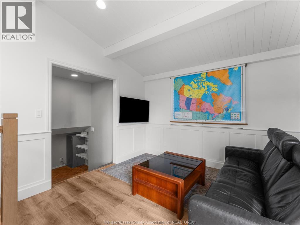 2306 Chilver Road Property Photo 18