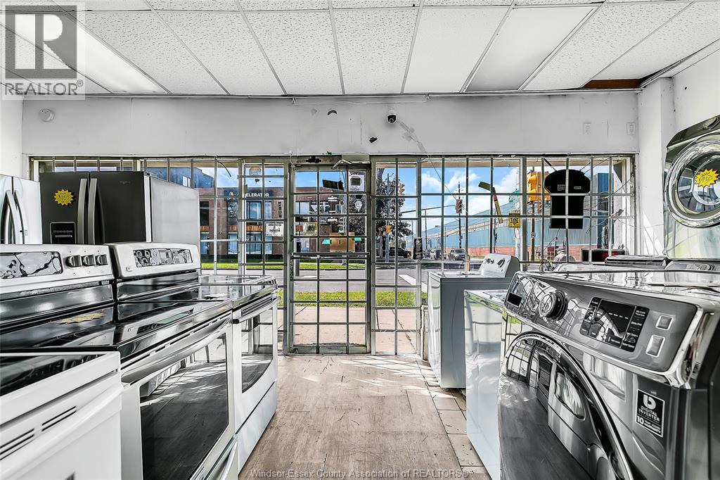 1500 Howard Avenue Property Photo 2