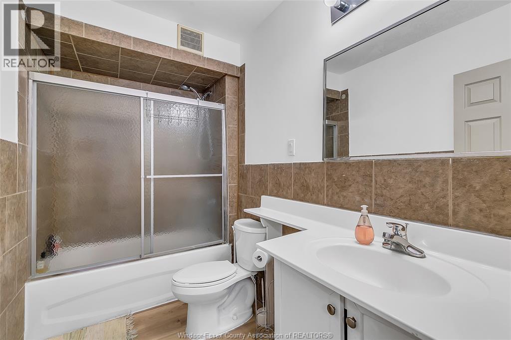1500 Howard Avenue Property Photo 13
