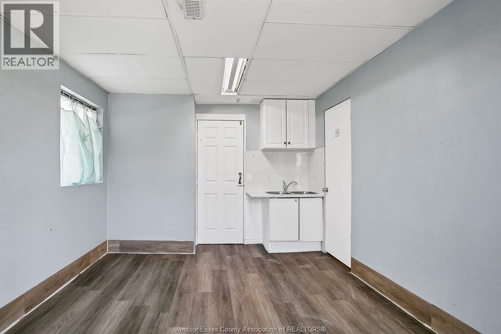 1500 Howard Avenue Property Photo 28