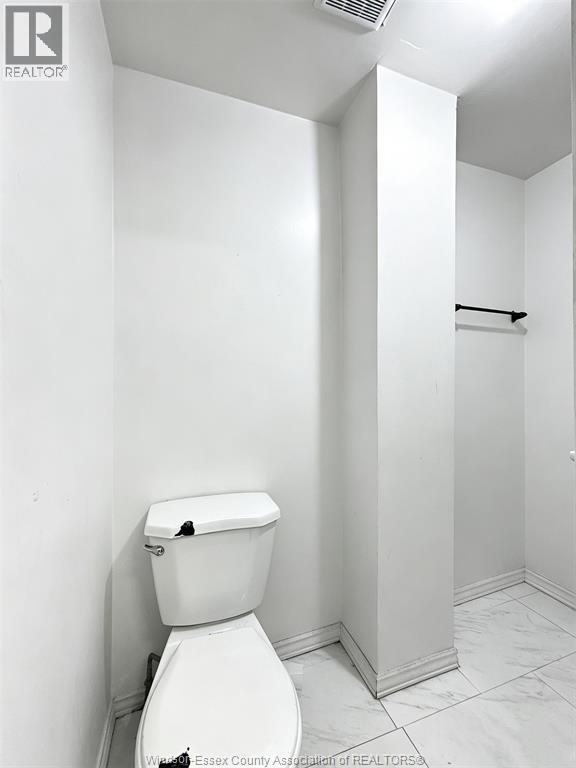 1500 Howard Avenue Property Photo 8