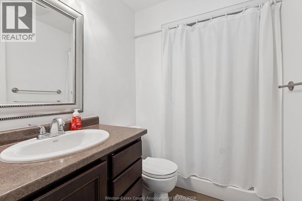 1162 Banwell Road Property Photo 17