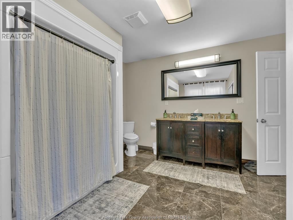 9 Evans Avenue Property Photo 12