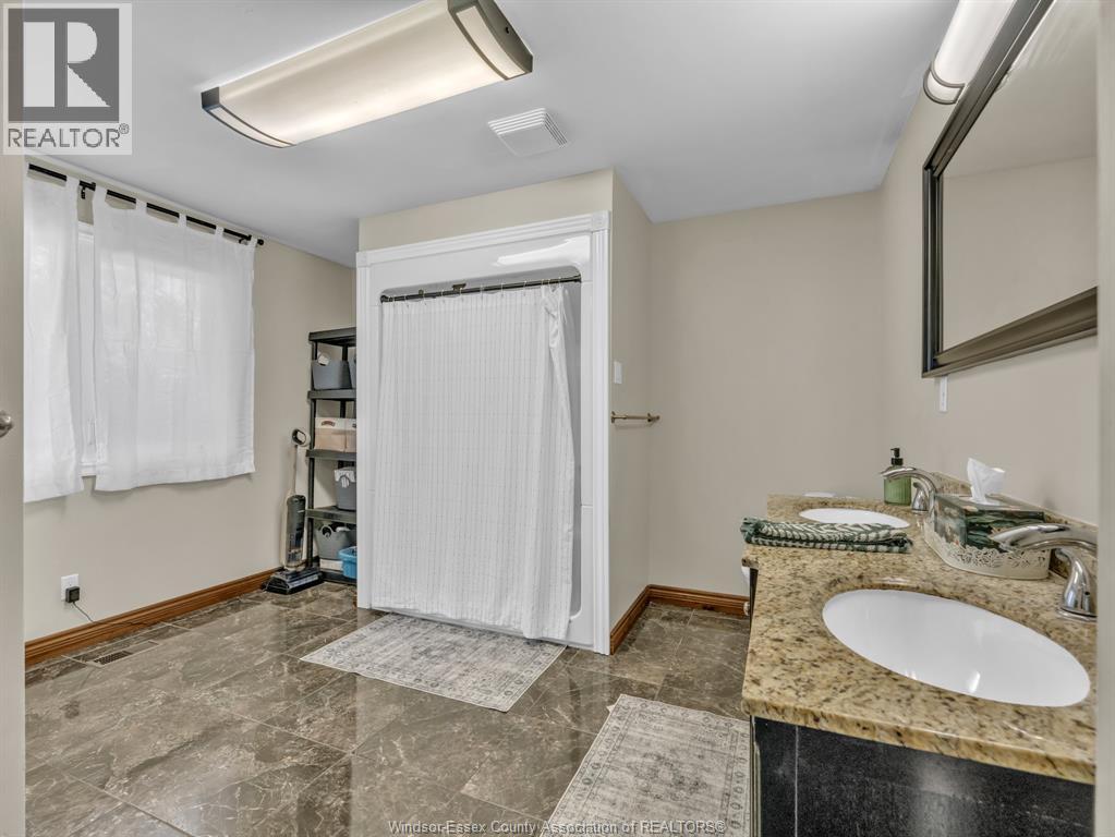 9 Evans Avenue Property Photo 14