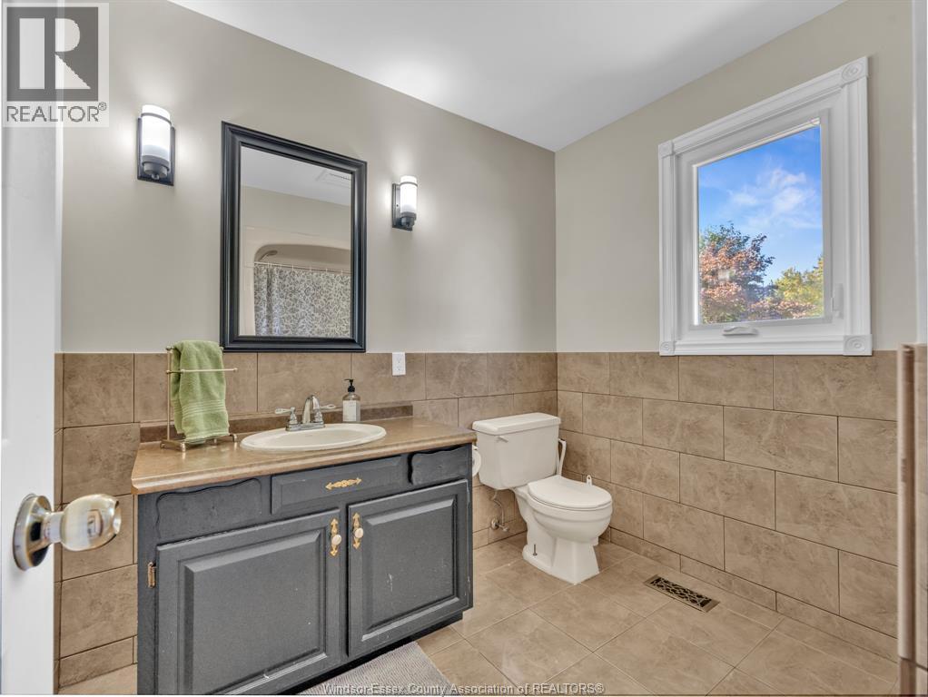 9 Evans Avenue Property Photo 21