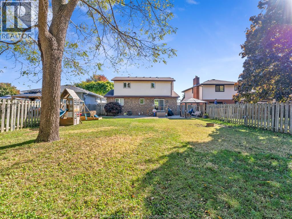 9 Evans Avenue Property Photo 31