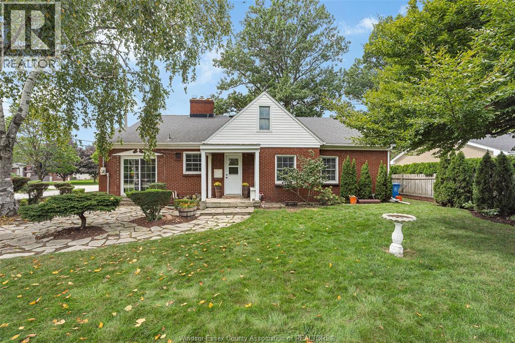 2494 Buckingham Drive Property Photo 4