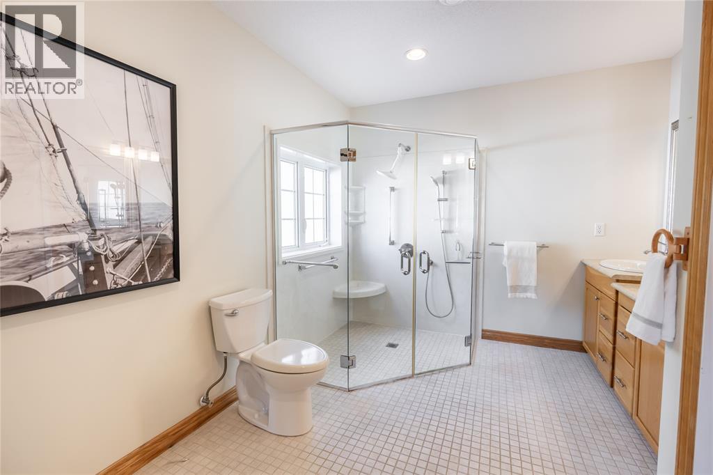 900 St Clair Parkway Property Photo 15