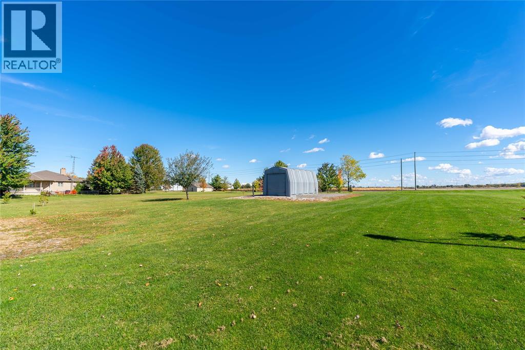 900 St Clair Parkway Property Photo 37