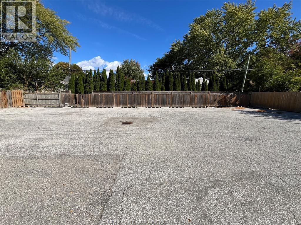 311 St.clair Street Property Photo 18