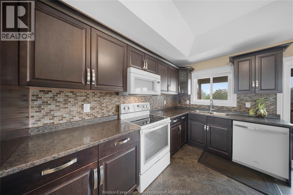1920 Manitoba Street Property Photo 5