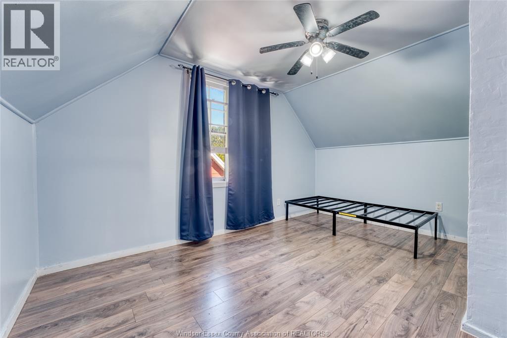 1015 Partington Avenue Property Photo 25
