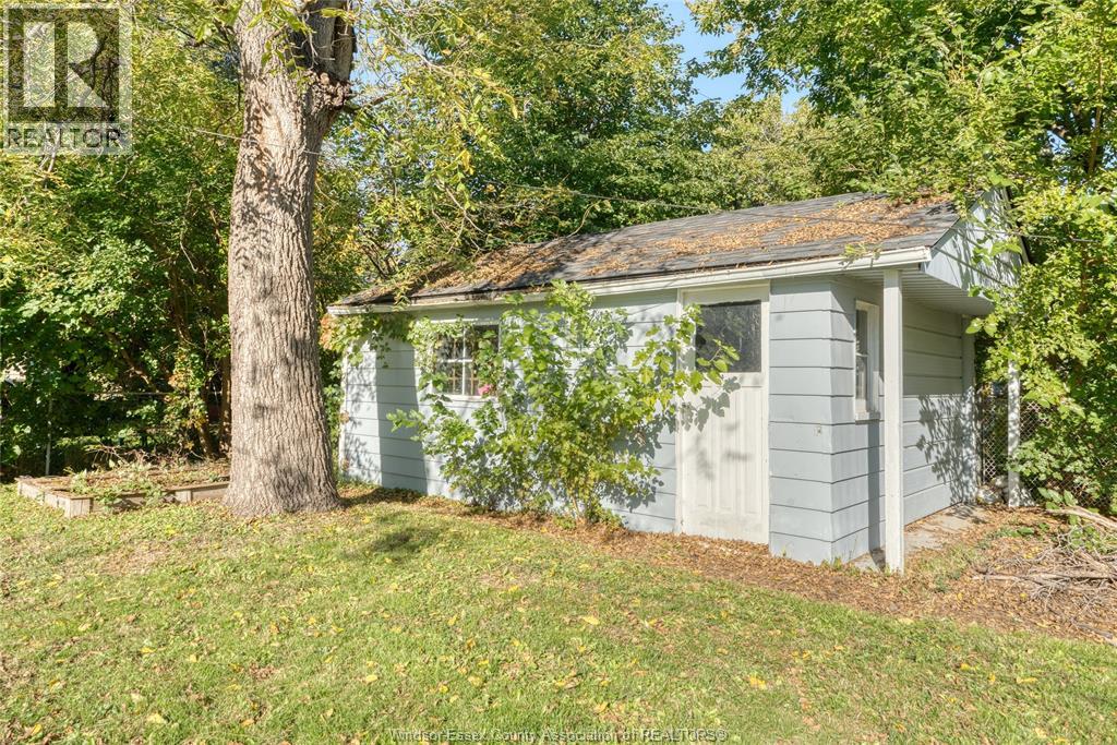 1015 Partington Avenue Property Photo 33